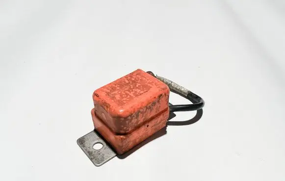 BMW 8 E31 Airbag deployment crash/impact sensor 65771390061