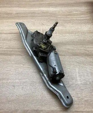 Volkswagen Sharan Rear window wiper motor 7M0955711 95VWA17K441AA