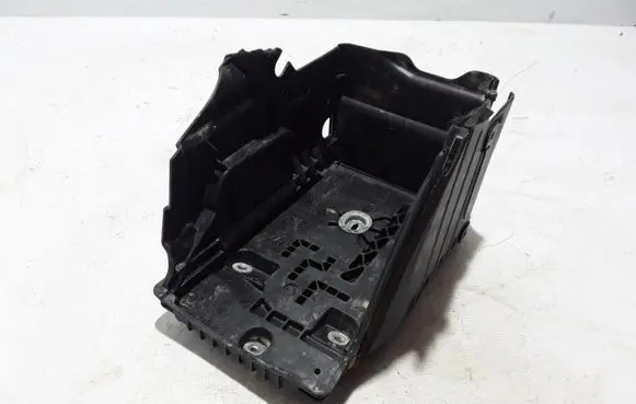 Battery bracket