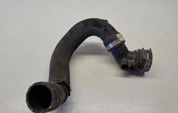 Porsche Macan (95B) Engine coolant pipe/hose 95B121297A