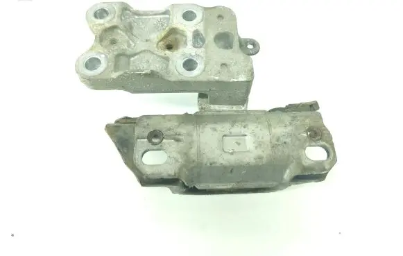 Ford B-MAX Engine mount bracket