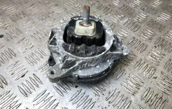 BMW 1 F20 F21 Engine mount bracket 6854252