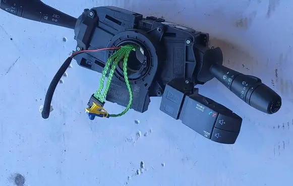 Renault Trafic III (X82) Wiper turn signal indicator stalk/switch 255671409R 04041901361