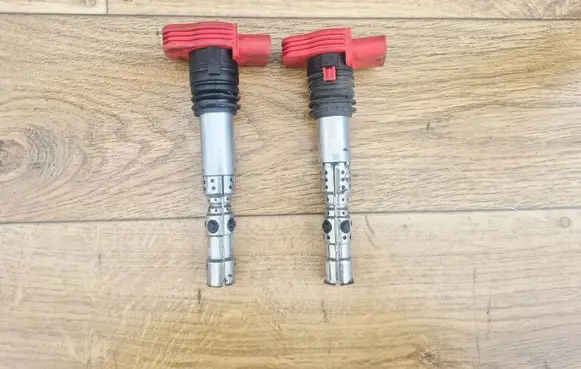 Audi A4 S4 B6 8E 8H High voltage ignition coil 06C905115L
