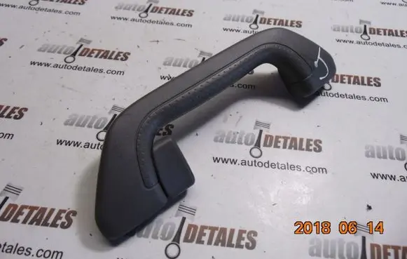 Honda CR-V Rear interior roof grab handle
