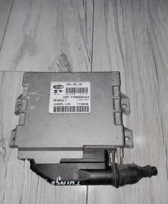 Renault Twingo I Engine control unit/module ECU 77008602324