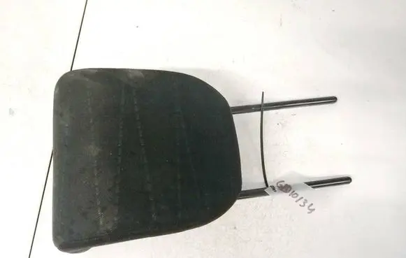 Toyota Yaris Front seat headrest 