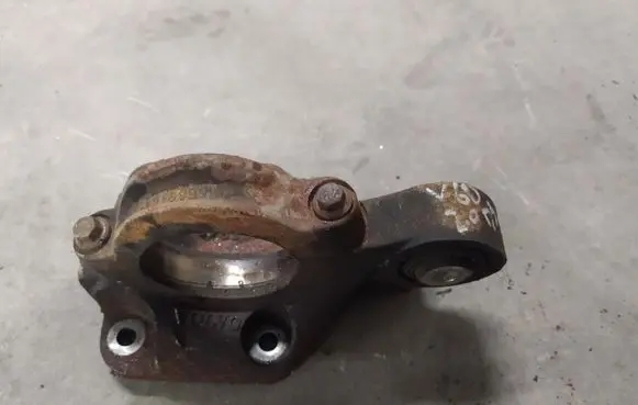 Volvo S60 Driveshaft support bearing bracket 