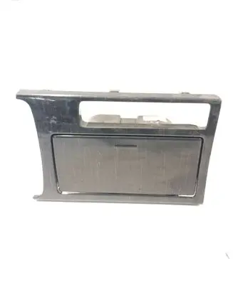 Cup holder front