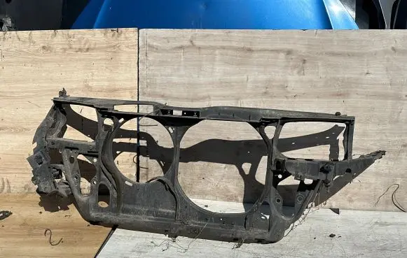 Volkswagen PASSAT B5.5 Radiator support slam panel