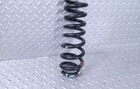 Cadillac ATS Rear coil spring 23153921 23498309 20767148
