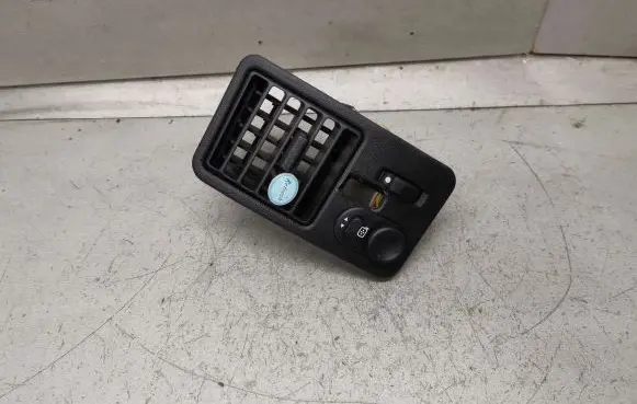 Chevrolet Equinox Wing mirror switch 22667852