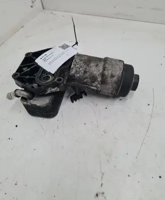 Opel Zafira A Oil filter cover 90571672