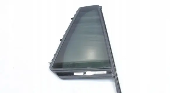 BMW X5 G05 Rear vent window glass 7482162