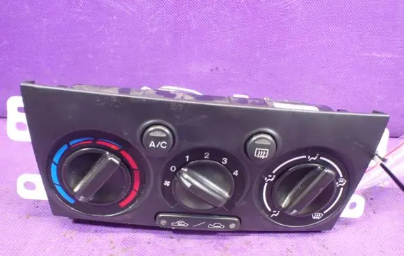 Mazda Premacy Interior fan control switch CB81