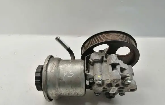 Toyota Avensis T250 Power steering pump 4431005120