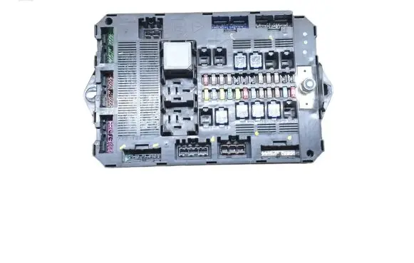 Jaguar XF Fuse module 8X2T14B476AD 7340955430 FSJBACSW