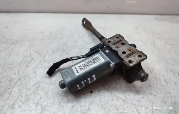 Mercedes-Benz GL X166 Seat adjustment motor 960562103 960562