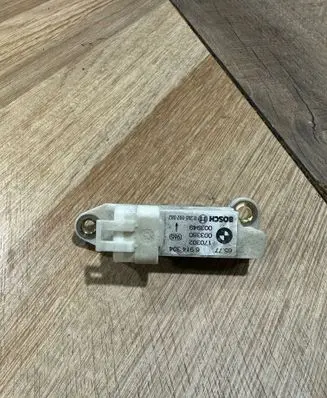Mini One - Cooper R50 - 53 Airbag deployment crash/impact sensor 6914304 170302 0285002082