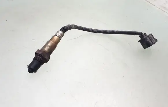 Mercedes-Benz B W245 Lambda probe sensor 420715