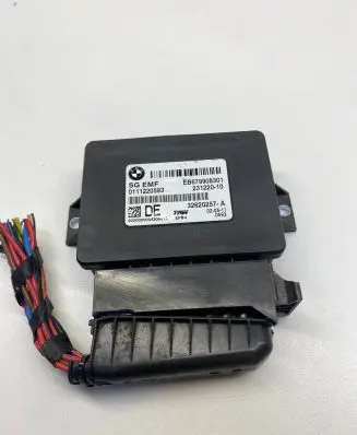 BMW 5 F10 F11 Hand brake control module 6799083 0111220593 23122010