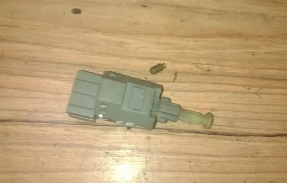 Mazda Xedos 6 Brake pedal sensor switch ga2c6649y