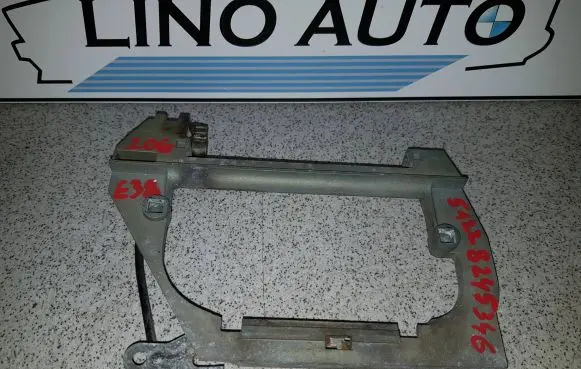 Rear door exterior handle/bracket