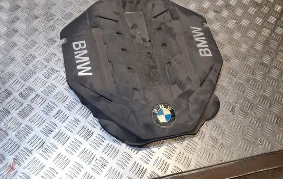 BMW 7 F01 F02 F03 F04 Engine cover (trim) 13717577456 7577456