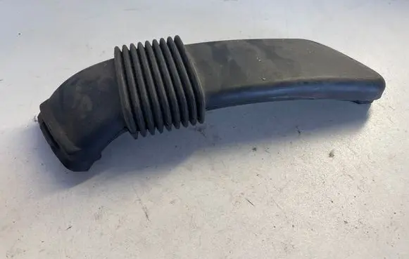 Renault Megane III Air intake duct part 244930002R T06009A154