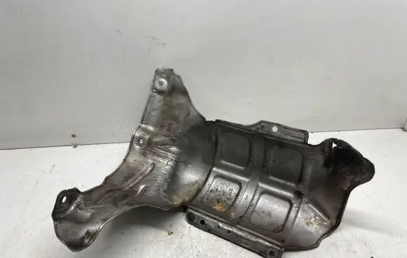 BMW 1 F20 F21 Exhaust heat shield 7606650