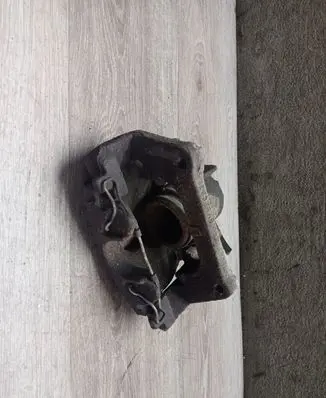 Volvo V70 Front brake caliper