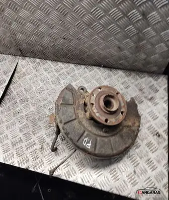 Volkswagen Caddy Front wheel hub