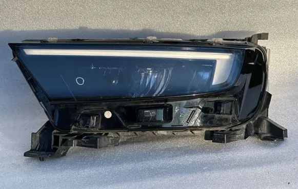 Opel Mokka B Headlight/headlamp 9834008280 368158932