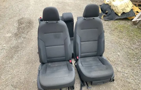 Volkswagen Golf VII Seat set 
