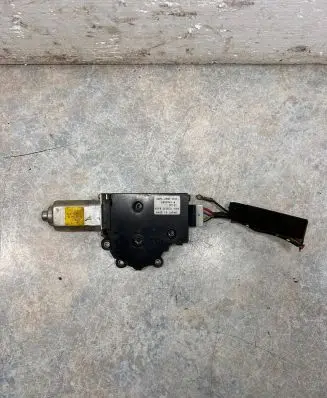 Subaru Forester SG Sunroof motor/actuator 65450SA001 0178200B 51114