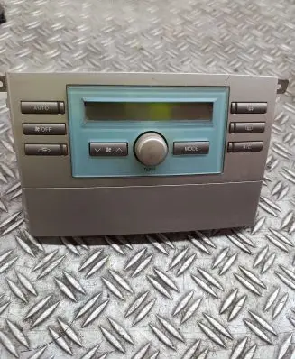 Toyota Corolla Verso AR10 Climate control unit 55900-0F030