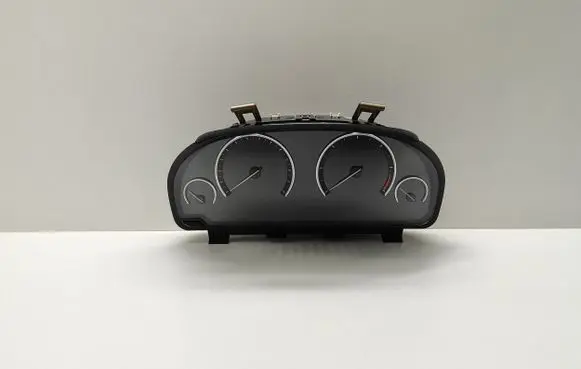 BMW 5 F10 F11 Speedometer (instrument cluster) 0263724023 9312040 931204001
