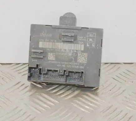 Audi A3 S3 8V Door control unit/module 5Q0959395B