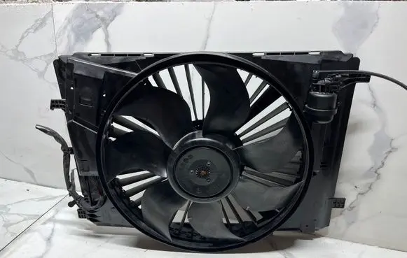 Mercedes-Benz C W204 Radiator set A2045000393