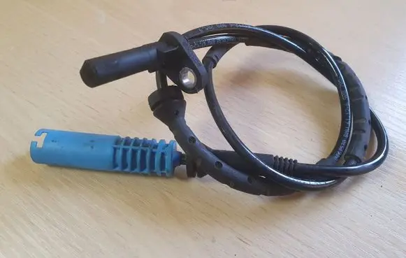 BMW 5 E60 E61 ABS rear brake sensor 0265007851