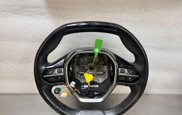 Peugeot 3008 II Steering wheel 98105487AU