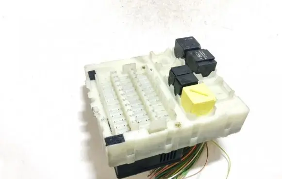 Ford Focus Fuse box set 98ag14k150ae