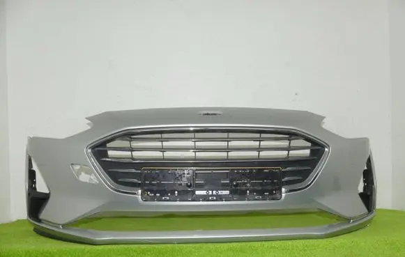 Ford Focus Front bumper jx7b-17757-a
