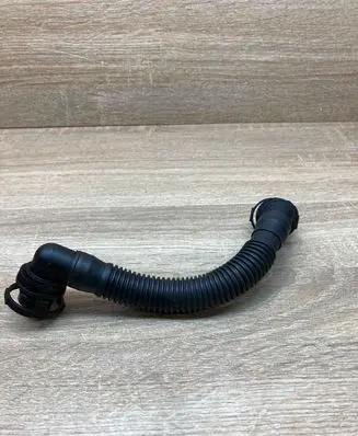 Volkswagen Tiguan Breather hose/pipe 03L103493AE