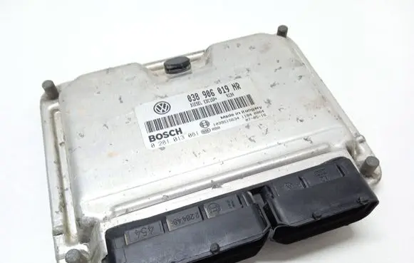 Skoda Roomster (5J) Engine control unit/module 038906019NR 0281013081 1039S15634