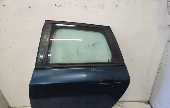 Opel Astra J Rear door