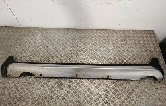 Volvo XC60 Sill 