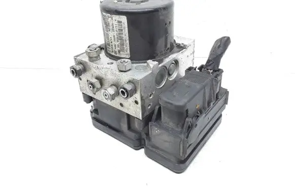 Volvo V70 ABS Pump 31261142