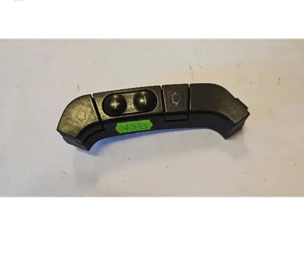 BMW 5 E39 Steering wheel buttons/switches 8363700