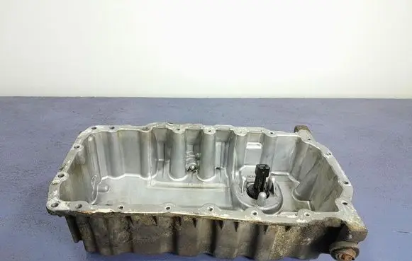 Skoda Fabia Mk2 (5J) Oil sump 03G103603